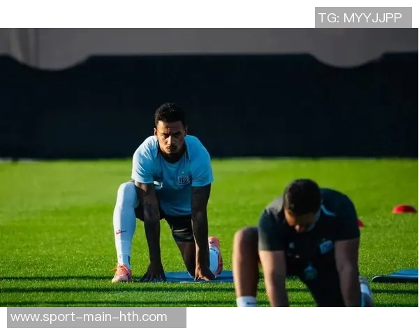 申花球员身价波动分析蒋圣龙等7人上涨米内罗阿苏埃等14人下跌